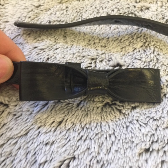 lilly pulitzer black leather belt with bow - Picture 2 of 3